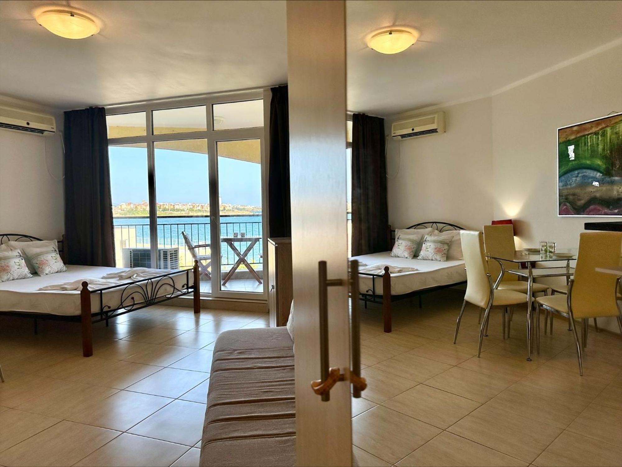 Menada Grand Resort Apartments 阿赫洛伊 客房 照片