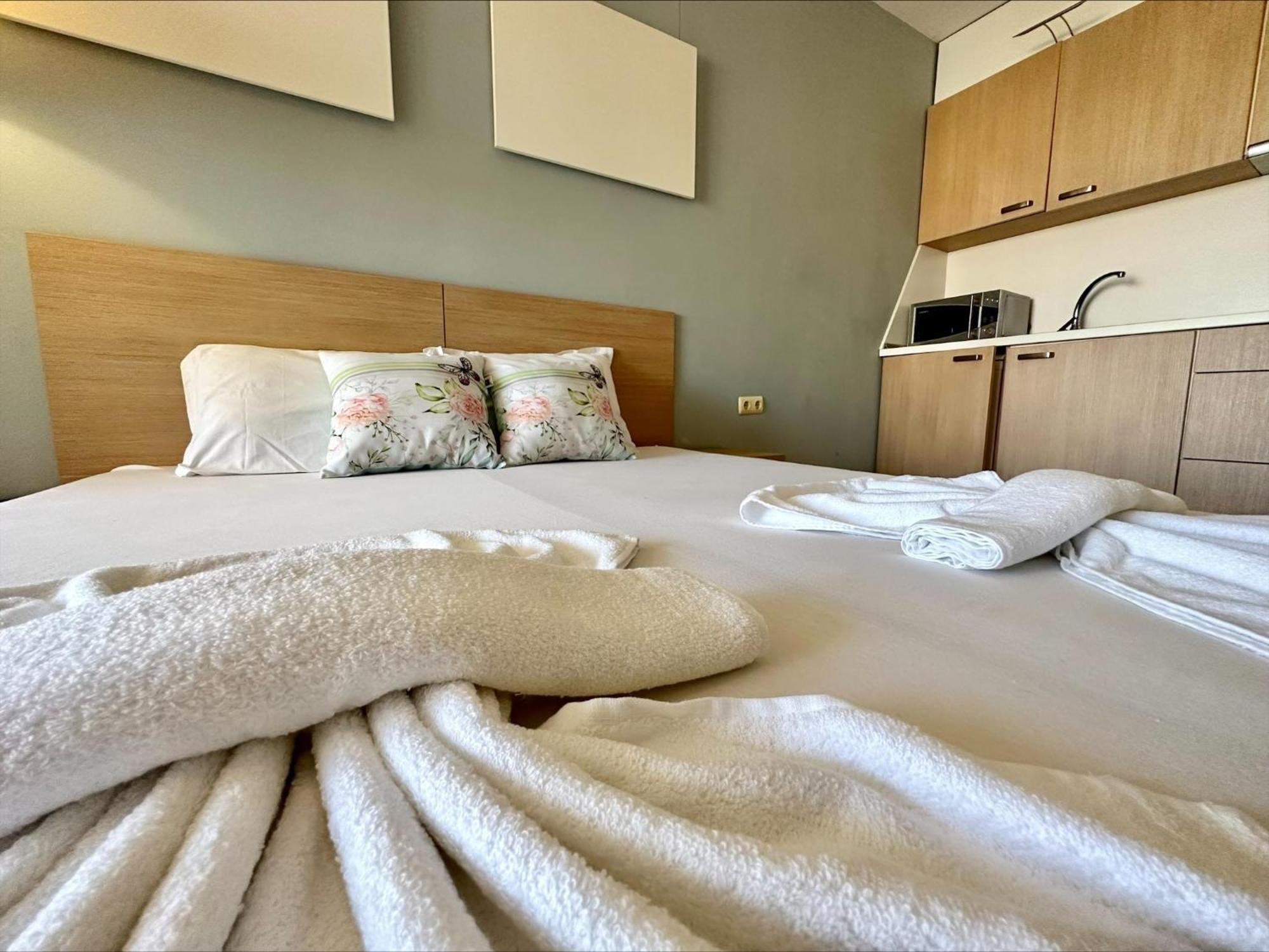 Menada Grand Resort Apartments 阿赫洛伊 客房 照片